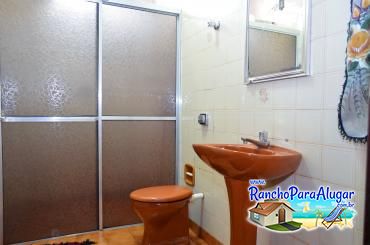 Rancho Cunha para Alugar em Miguelopolis - Banheiro da Casa