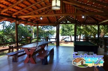 Rancho Mendes para Alugar em Miguelopolis - Área Gourmet com Mesa de Bilhar