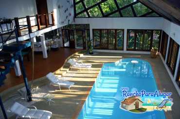 Rancho Santa Felicidade para Alugar em Rifaina - Sala de Jogos com Piscina