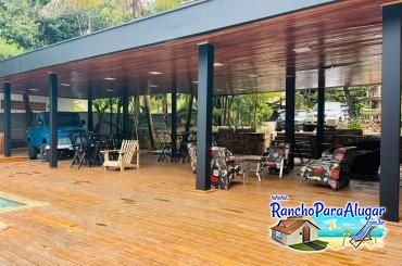 Rancho Fonte 1 para Alugar em Rifaina - Varanda com Área Gourmet