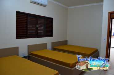 Rancho Meirival 4 para Alugar em Miguelopolis - Interior das Suite