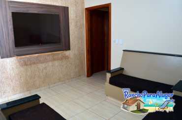 Rancho Meirival 4 para Alugar em Miguelopolis - Sala