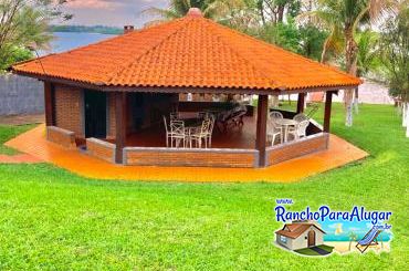 Rancho Barbosa Miguelópolis para Alugar em Miguelopolis - Quiosque Amplo com Cozinha