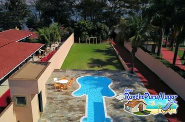 Rancho Classe A para Alugar em Miguelopolis - Campo de Futebol ao Lado da Piscina