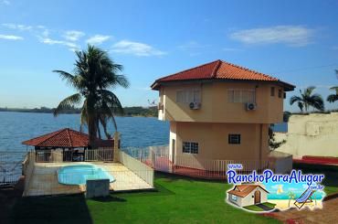 Rancho Quiosque para Alugar em Miguelopolis - Piscina ao Lado da Casa