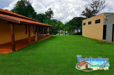 Rancho Recanto Falcão para Alugar em Miguelopolis - Vista da Entrada para o Ranho