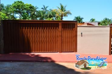 Rancho Araújo para Alugar em Miguelopolis - Entrada