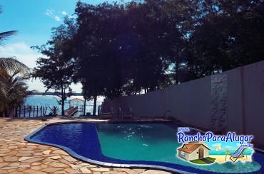 Rancho Giroldo 3 para Alugar em Miguelopolis - Vista da Varanda para a Piscina