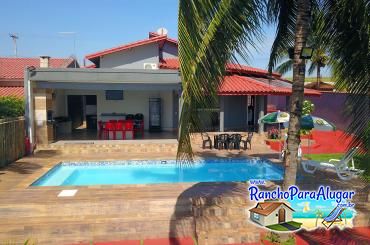 Rancho Aurora para Alugar em Miguelopolis - Piscina ao Lado da Varanda