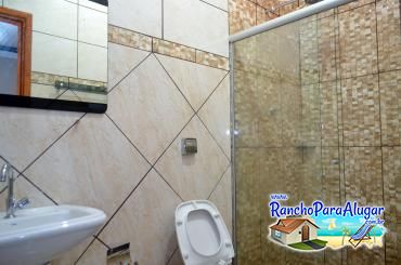 Rancho Mendes para Alugar em Miguelopolis - Banheiro da Suite 1 e 2