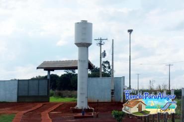 Rancho a Padroeira para Alugar em Miguelopolis - Entrada