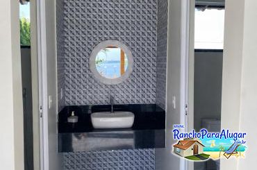 Rancho Rio Grande Premium para Alugar em Miguelopolis - Espaços Entre os Banheiros