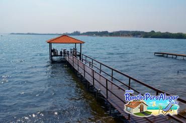 Rancho Meirival 1 para Alugar em Miguelopolis - Píer com Quiosque