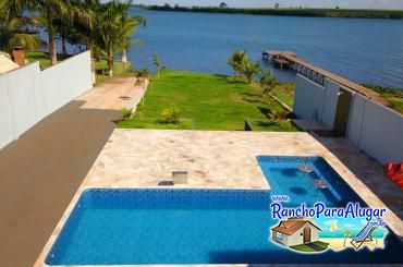 Rancho do Filé para Alugar em Miguelopolis - Vista da Piscina para o Rio