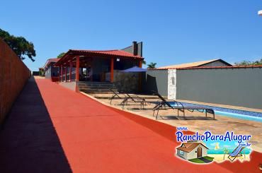 Rancho Mundo da Moda Miguelópolis para Alugar e à Venda em Miguelopolis - Vista da Piscina para a Varanda