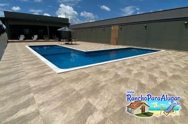 Rancho dos Amigos para Alugar em Miguelopolis - Piscina em l