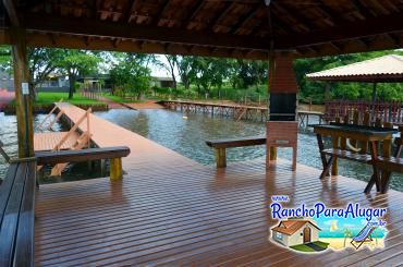 Rancho Conquista para Alugar em Miguelopolis - Quiosque Sobre o Píer