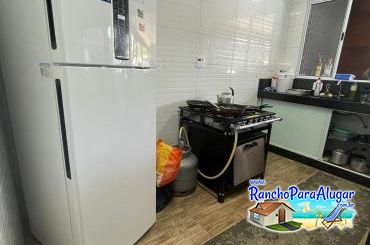 Rancho 2 Amigos para Alugar em Miguelopolis - Cozinha