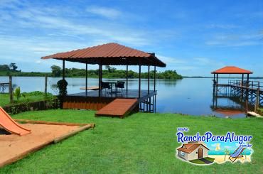 Rancho Bom de Peixe para Alugar em Miguelopolis - Píer Coberto