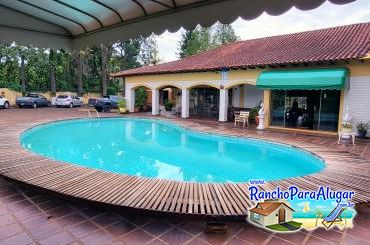 Rancho Rio Pardo para Alugar em Ribeirao Preto - Piscina