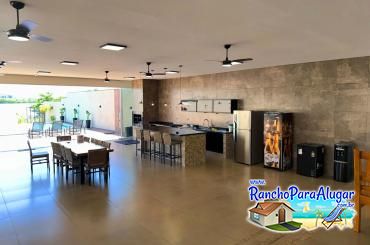 Rancho Paraíso 2 para Alugar em Miguelopolis - Varanda com Área Gourmet