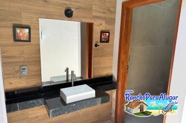 Rancho Paraíso 2 para Alugar em Miguelopolis - Banheiro Social