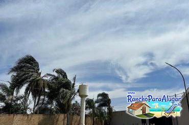 Rancho América para Alugar em Miguelopolis - Estacionamento Interno