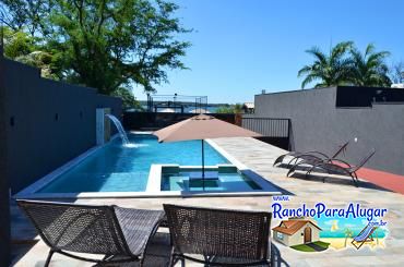 Rancho Gold para Alugar em Miguelopolis - Piscina com Hidromassagem