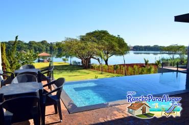 Rancho Flamboyant para Alugar em Miguelopolis - Piscina