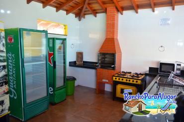 Rancho Recreio 2 para Alugar em Miguelopolis - Cozinha