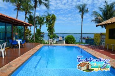 Rancho Recreio 2 para Alugar em Miguelopolis - Vista da Piscina para o Rio