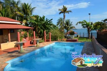 Rancho Bela Vista para Alugar em Miguelopolis - Piscina