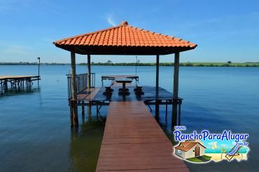 Rancho Dois Irmãos para Alugar em Miguelopolis - Quiosque Sobre o Píer