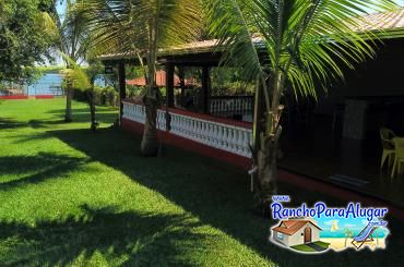 Rancho Gambi para Alugar em Miguelopolis - Ampla Varanda