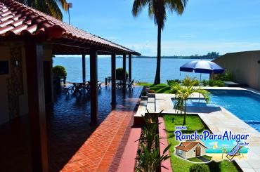 Rancho Miguel para Alugar em Miguelopolis - Vista da Casa para o Rio